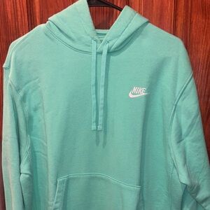 Nike Men's Green Hoodie